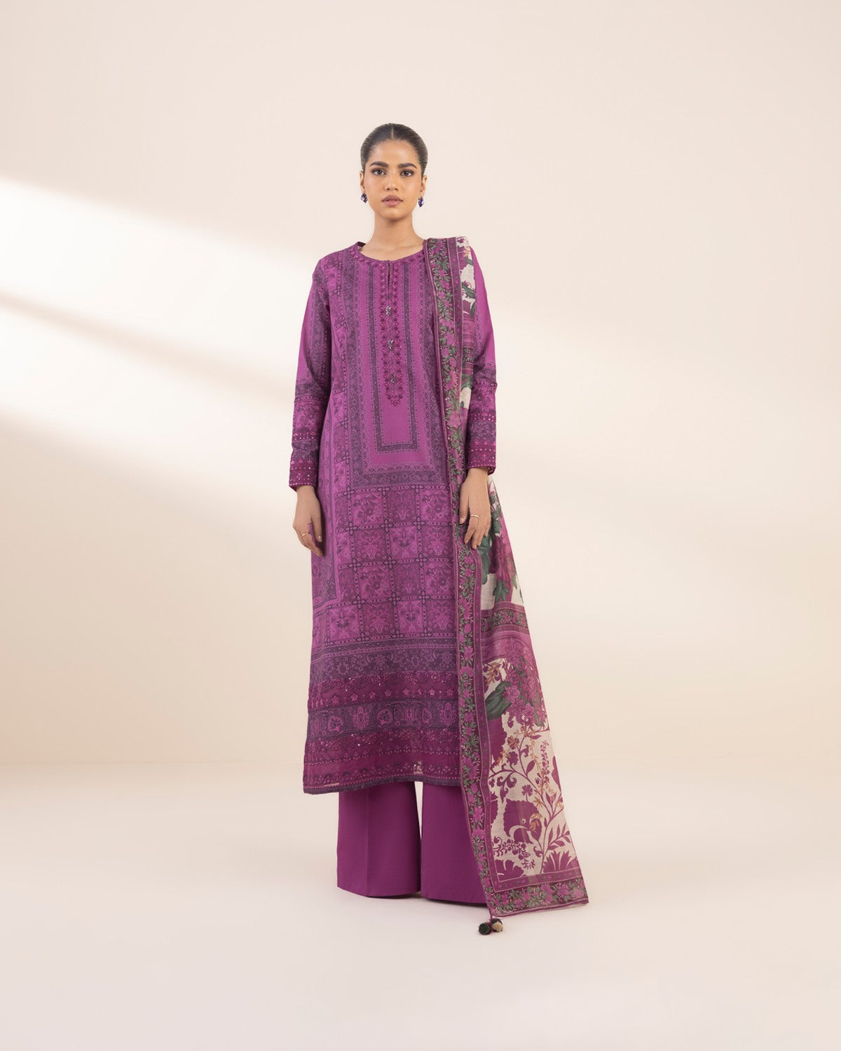 Unstitched - 3 Piece - Embroidered Lawn Suit