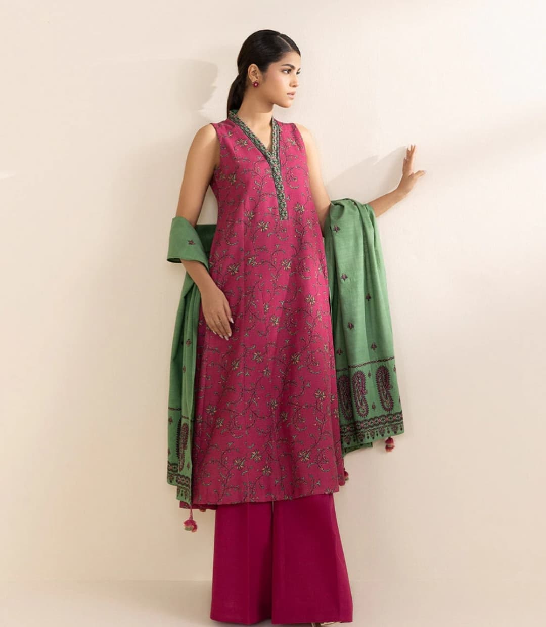 3pc embroidered khadar suit shawal embroidered